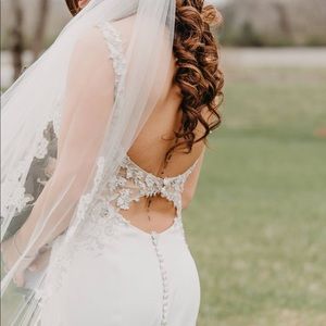 ONE OF A KIND  Maggie Soterro Wedding Dress